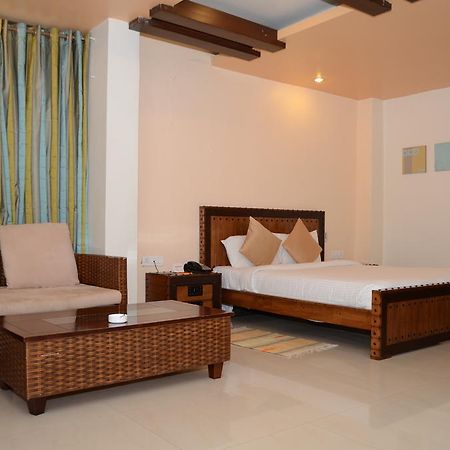 Hotel The Elite Suites Πούνε Εξωτερικό φωτογραφία