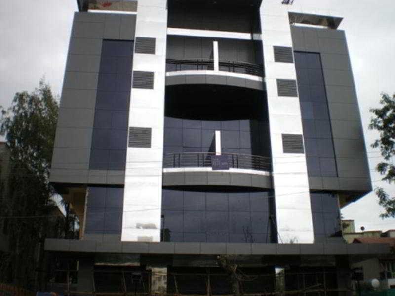 Hotel The Elite Suites Πούνε Εξωτερικό φωτογραφία