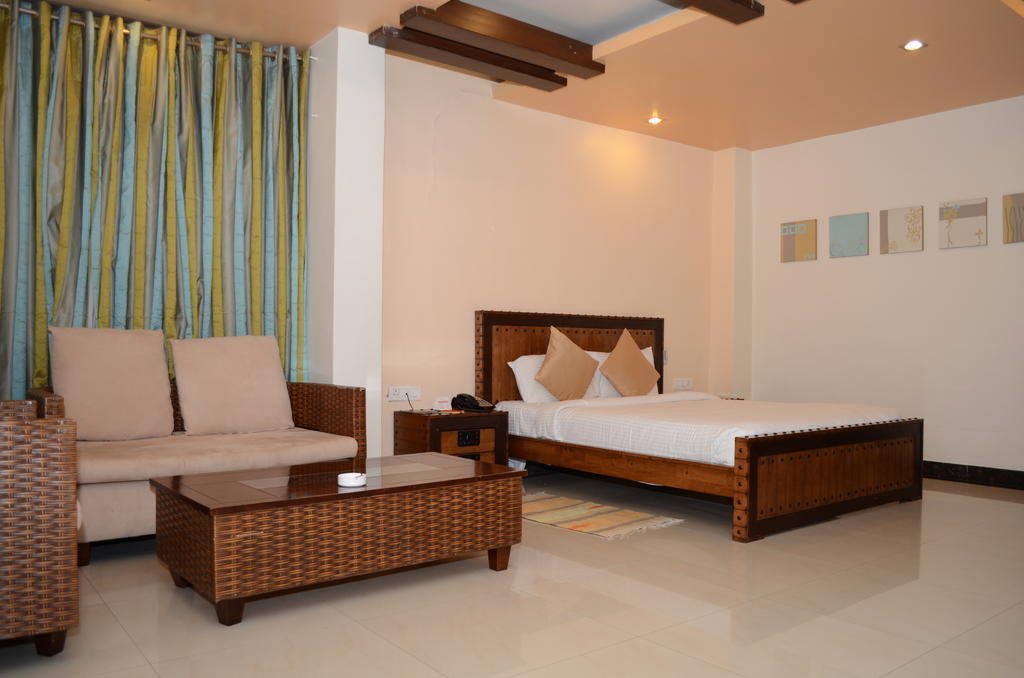 Hotel The Elite Suites Πούνε Εξωτερικό φωτογραφία